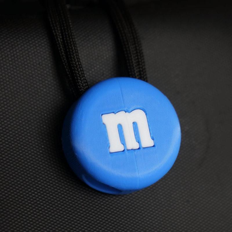 Zipper Pull - M&M
