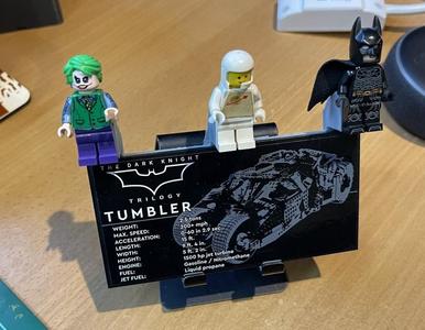 Lego 16x8 Skeleton + minifigure mounts
