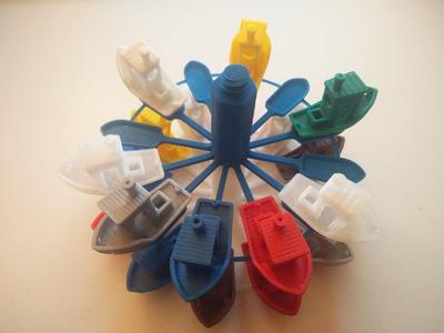 Screwable Benchy stand