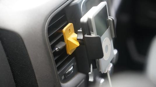 Air Vent Ball Joint Mount (Nite Ize Squeeze)