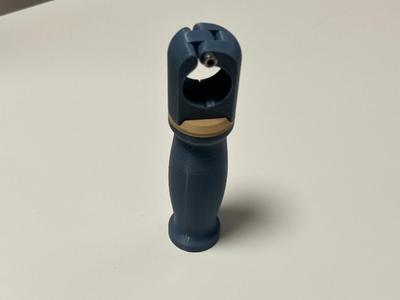 Clamp for bars or pipes / Clamping handle