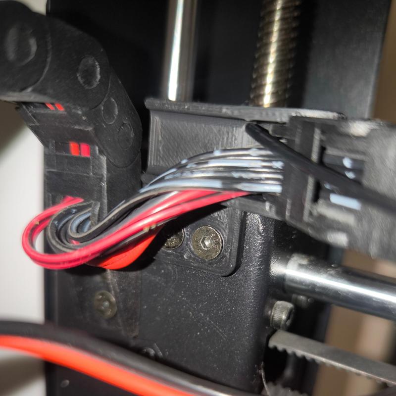 A replacement x-axis cable drag chain (wire carrier) starter link for the Monoprice Maker Selec