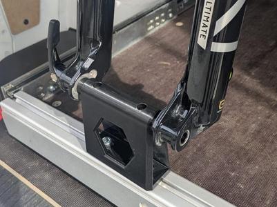 Fork mount for bicycles 70mm high