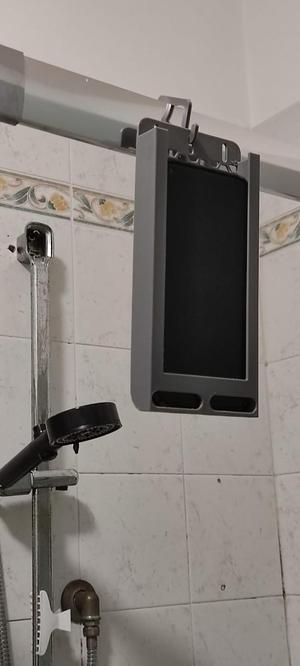 Honeycomb phone holder