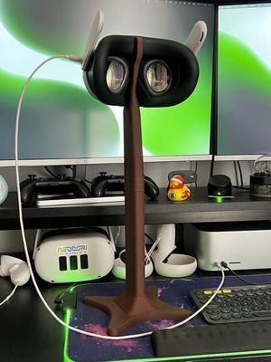 Meta Quest debug stand