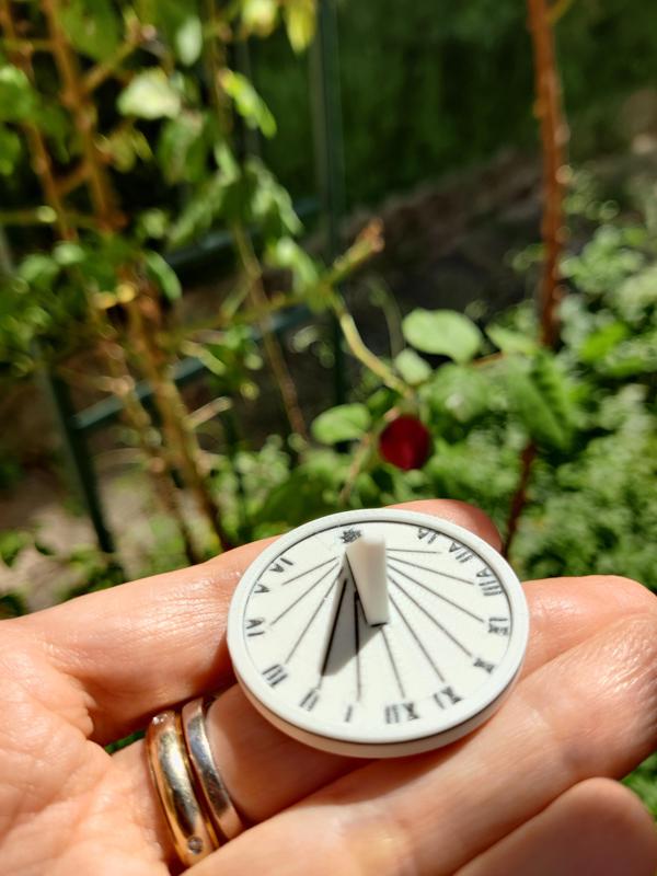 Cute Portable Sundial