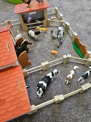 Farm Fence / Playtive Barn Fence