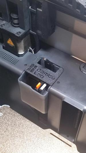 PURGE CHUTE COVER WITH SILICON NOZZLE WIPER