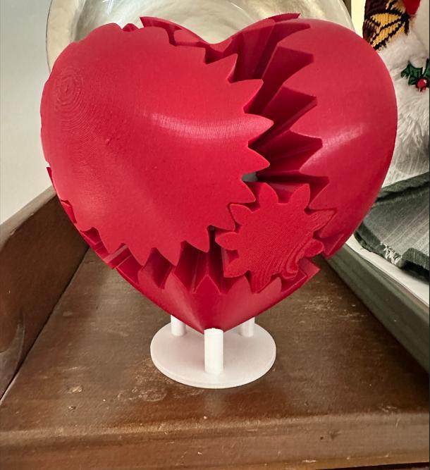 Gear heart stand