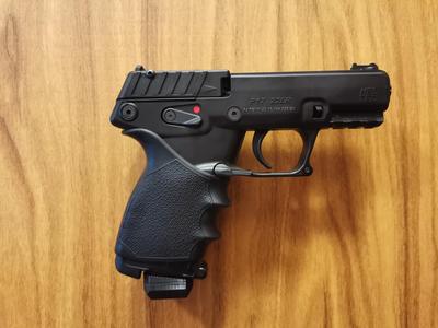 Keltec p17 magnetic holder v2
