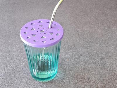 Wasp and fly protection for drinking glasses