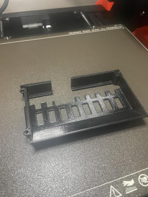 Prusa MK4 LCD housing back side with cutout