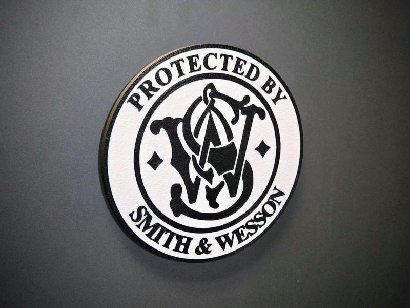 Smith and Wesson - Protect By Magnet