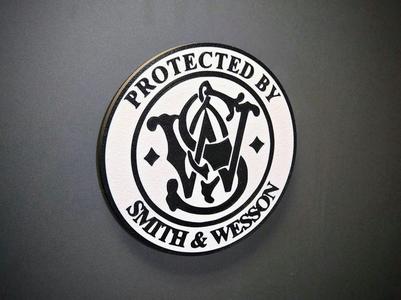 Smith and Wesson - Protect By Magnet