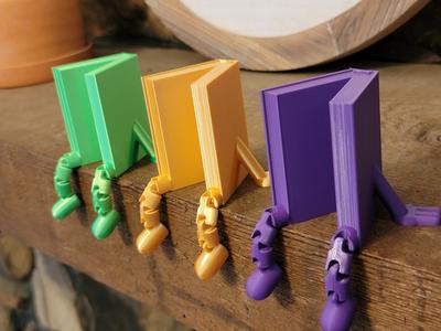 Articulated Book Buddy - A Model for Book Lovers