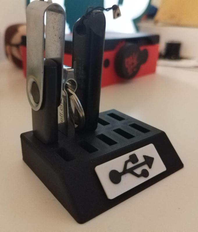 USB-A holder 