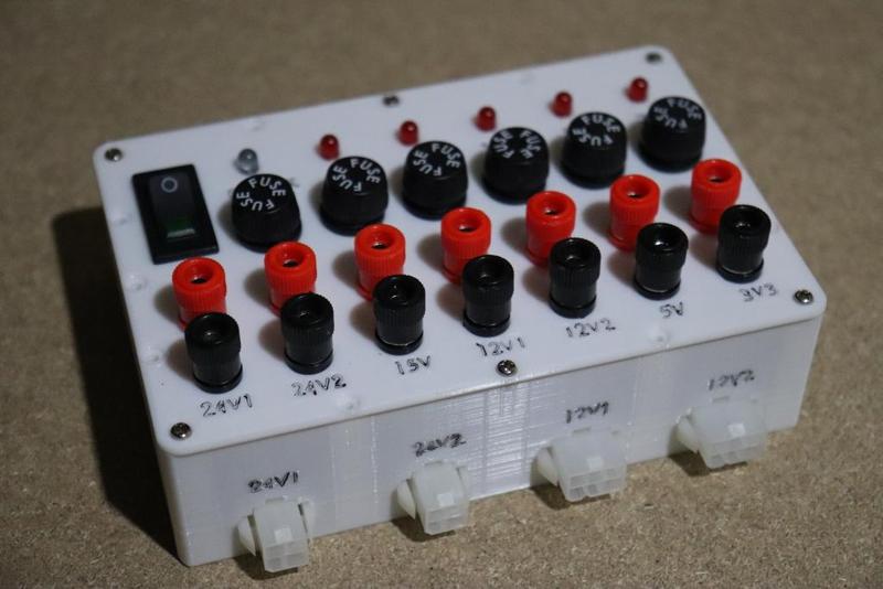 ATX Workbench DC Power Splitter & fuses & 24 Minifit JR & Bannana Plug