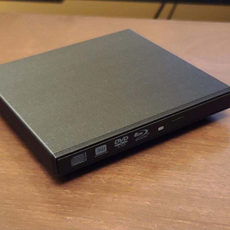 Slimline Optical Disk Drive Enclosure / Slim CD/DVD/Blu-Ray/UHD Enclosure.