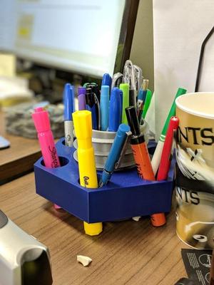 Nut-Bolt Pen Holder
