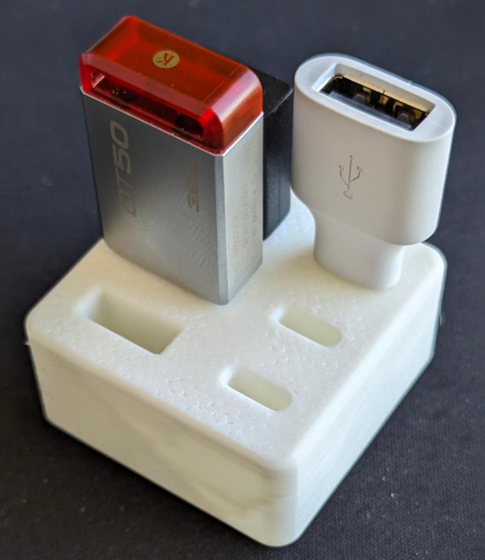 Gridfinity Chunky USB A&C Holder 1x1