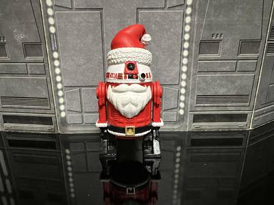 STAR WARS ADVENT CALENDAR 2023 DAY #25 R2-SANTA ACTION FIGURE, 3.75″, 1/18 KENNER, HASBRO