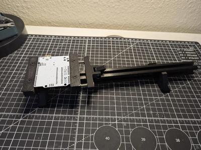 Thickvise: 2020 T-slot extrusion PCB Vise