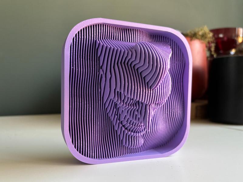Joker layered sculpture (Wave Edition)