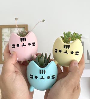 Cute Kitten Planter – Easy Print