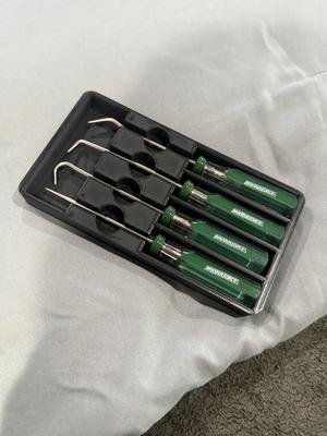 Small Pick Tray/Holder/Organizer (Masterforce)