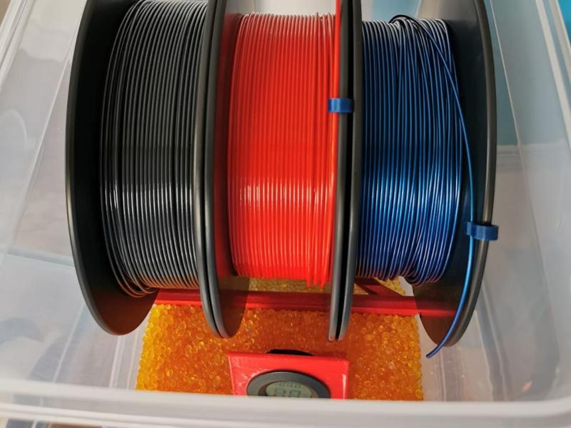Simple Spool holder for IKEA 365+ Drybox