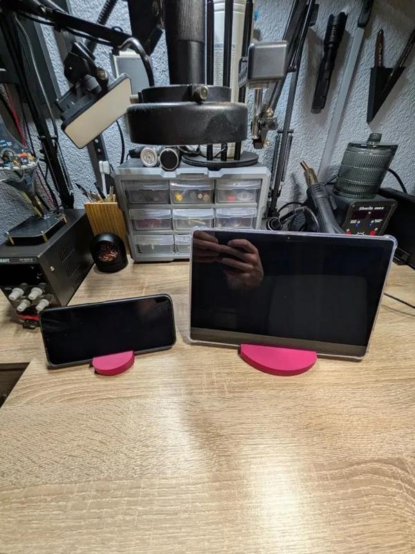  Resting Place 2.0 The trusted resting place for your phone or tablet!   
