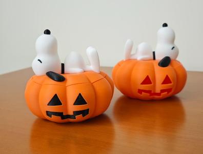 Pumpkin Bowl with Snoopy sleeping on top as lid