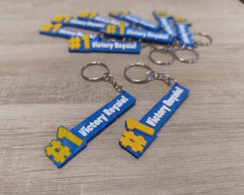 Fortnite victory royale keychain