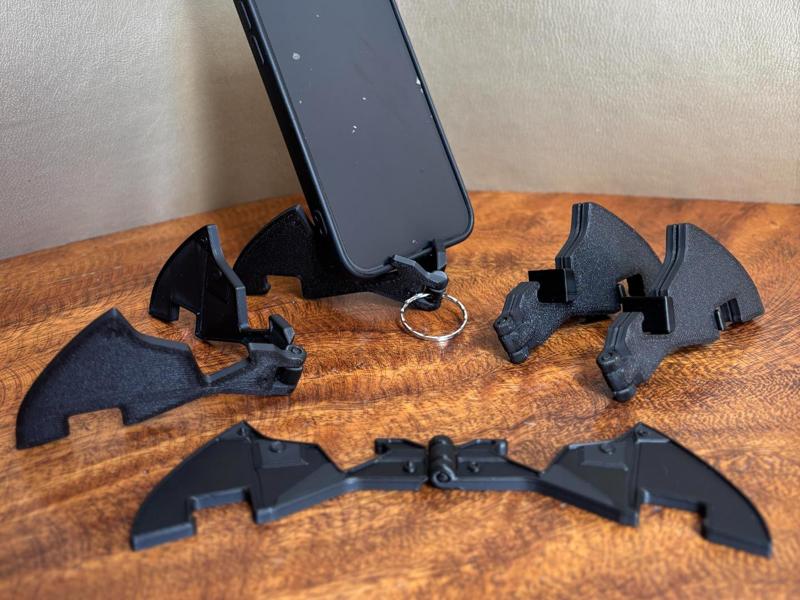 Batman's Folding Phone Stand (Print-in-Place)