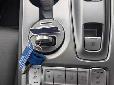 Kona ev EU cup holder, key, charge card, coin 