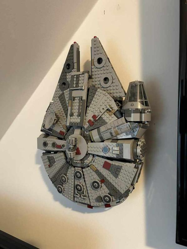 Millennium Falcon Wall Hanger For Lego Set 75192