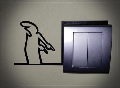 Funny Light Switch Gadget – La Linea Balum 15