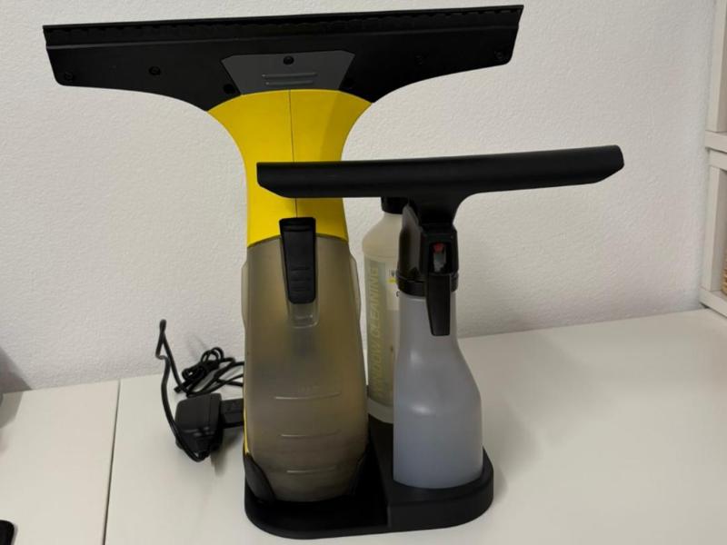 Kärcher WV2 Wall Mount