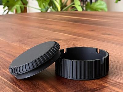 Minimalistic Ash tray with Lid V2