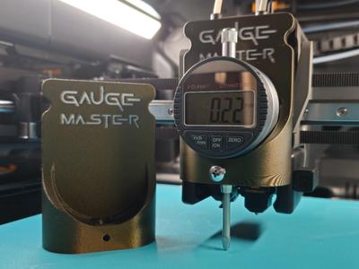 H2D Gauge Master - the perfect dial gauge holder