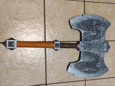 Stoick the Vast's Axe - How to Train Your Dragon