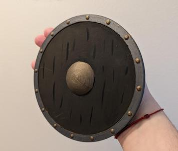 Scalable Viking Shield - Cosplay - Armor