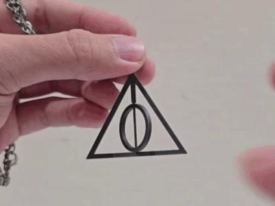Harry Potter Deathly Hallows keychain (Rotatable)