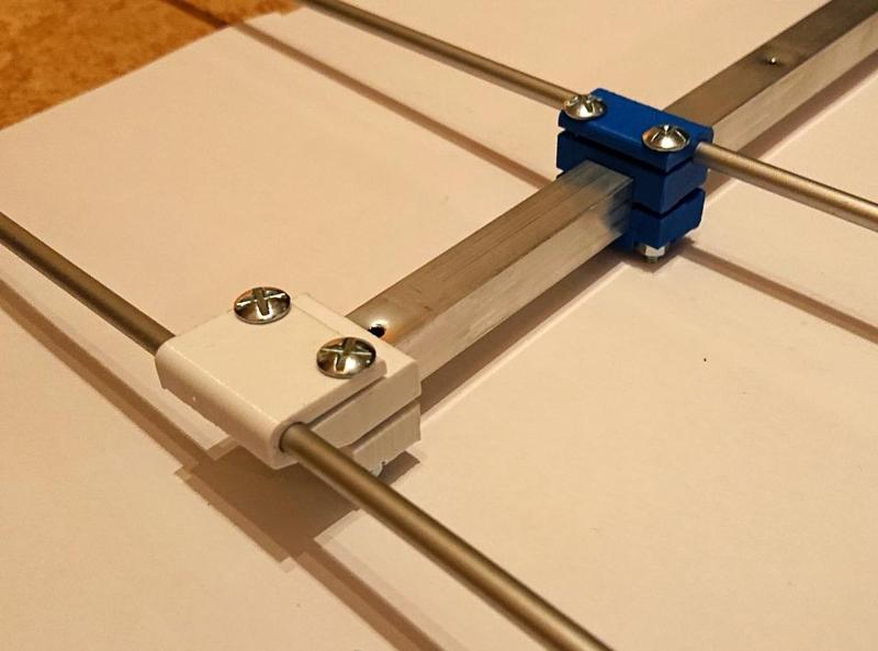 Yagi antenna isolator