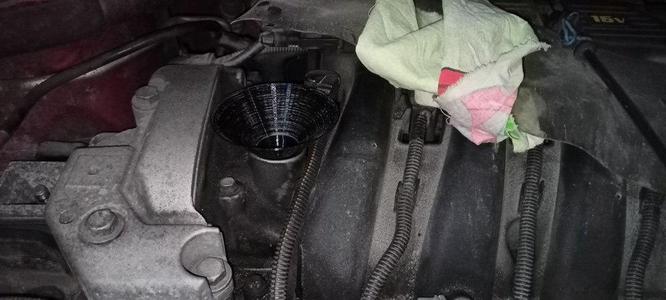 Renault k4m oil funell