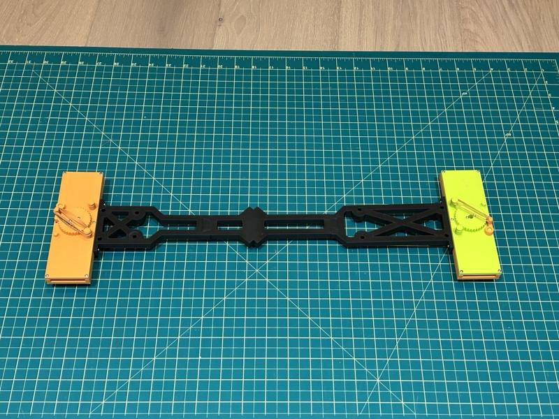 Ski binding template centering jig