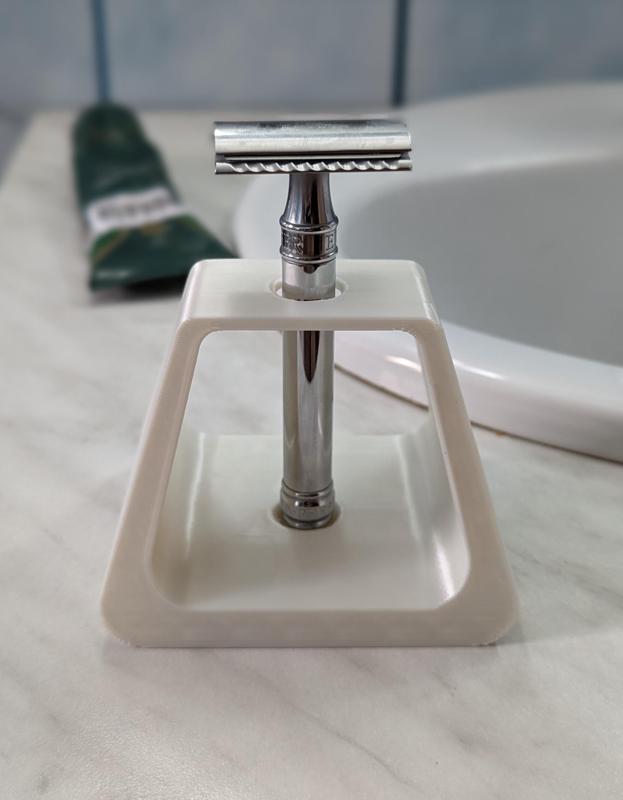 Safety razor stand