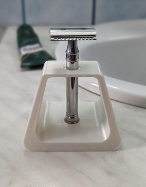 Safety razor stand