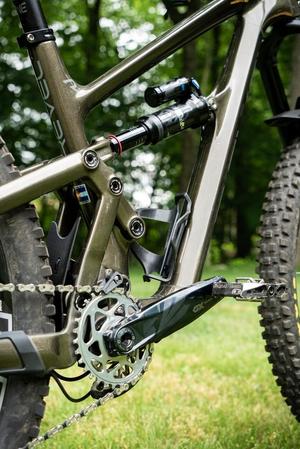 Rail29 Lower Linkage Mudguard
