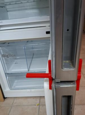 Fridge stay open tool
